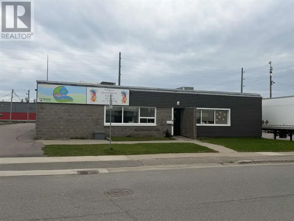 105 White Oak Dr E # A, Sault Ste. Marie